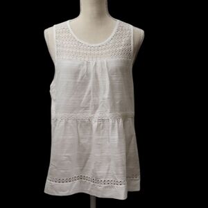 Crown & Ivy White Lace Detail Sleeveless Blouse